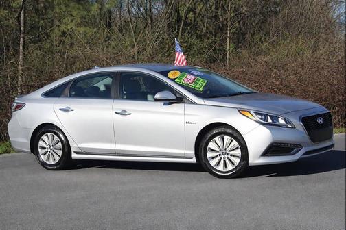 2016 Hyundai SONATA Hybrid SE