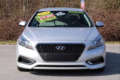 2016 Hyundai SONATA Hybrid SE