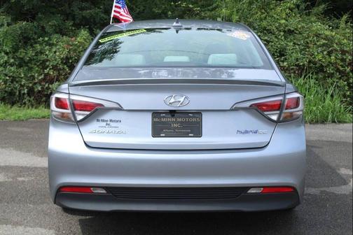 2016 Hyundai SONATA Hybrid SE