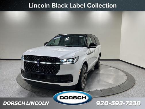Star White Metallic Tri-Coat 2026 Lincoln Navigator Black Label