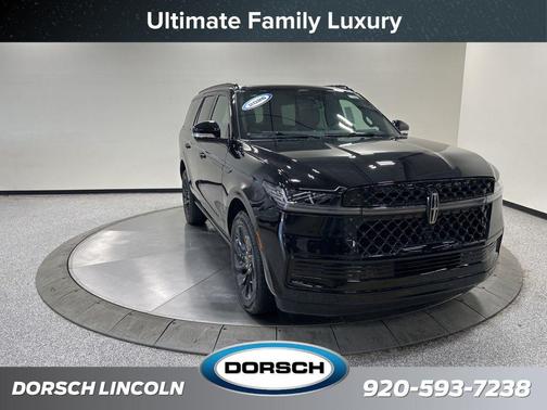 Infinite Black Metallic Clearcoat 2026 Lincoln Navigator Reserve