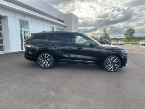 2025 Lincoln Aviator Black Label AWD