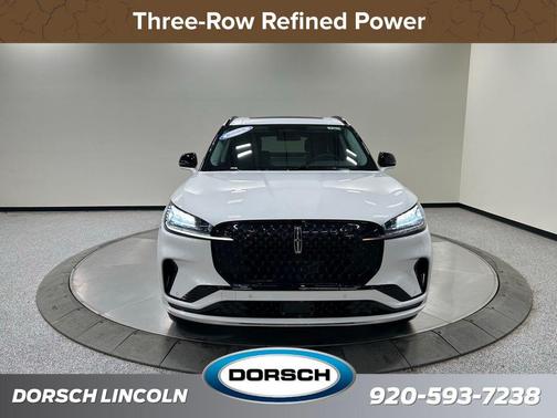 Pristine White Metallic Tri-Coat 2026 Lincoln Aviator Premiere