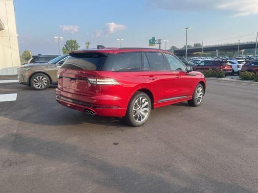 2025 Lincoln Aviator Premiere