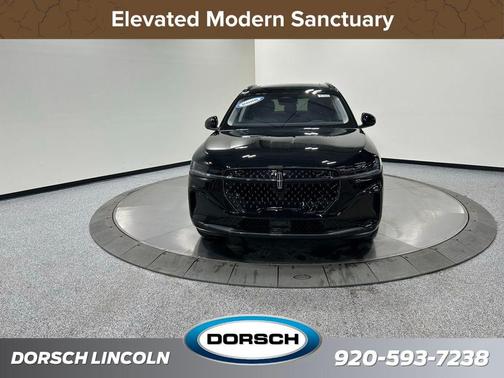 Infinite Black Metallic Clearcoat 2026 Lincoln Nautilus Reserve