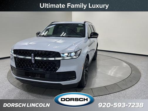 Crystal White Metallic Clearcoat 2026 Lincoln Navigator Reserve