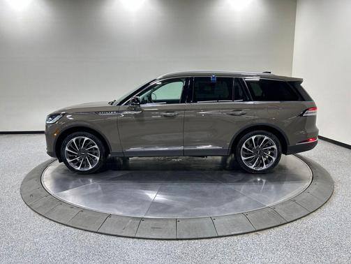 Harbor Gray Clearcoat 2026 Lincoln Aviator Reserve AWD