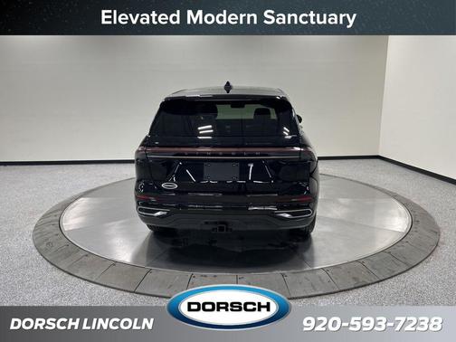 Infinite Black Metallic Clearcoat 2026 Lincoln Nautilus Premiere