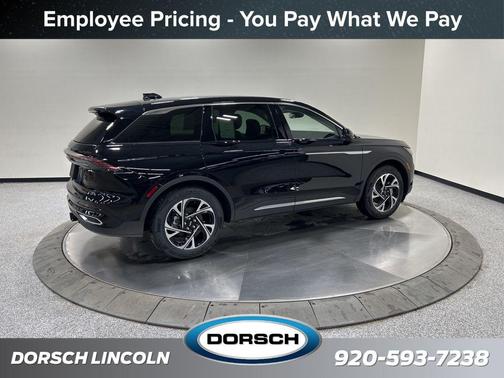 Infinite Black Metallic Clearcoat 2026 Lincoln Nautilus Premiere