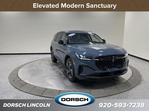 Whisper Blue Metallic Clearcoat 2026 Lincoln Nautilus Premiere