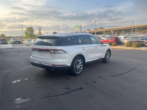 2025 Lincoln Aviator Premiere