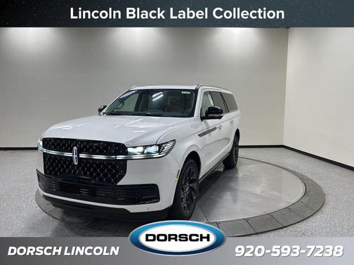 Star White Metallic Tri-Coat 2026 Lincoln Navigator Black Label