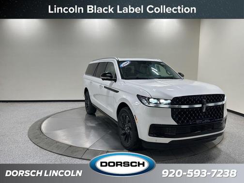 Star White Metallic Tri-Coat 2026 Lincoln Navigator Black Label