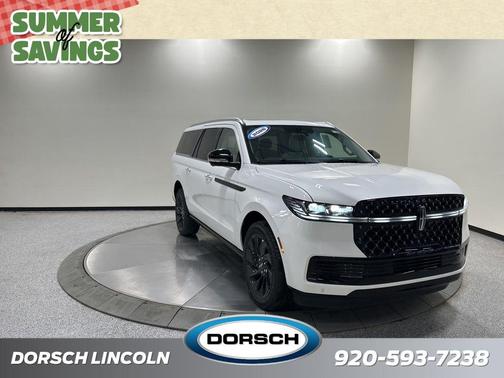 Star White Metallic Tri-Coat 2026 Lincoln Navigator Black Label
