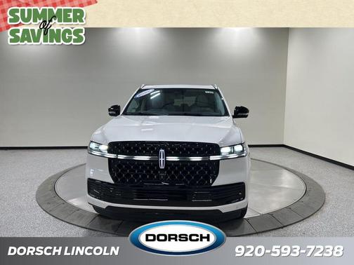 Star White Metallic Tri-Coat 2026 Lincoln Navigator Black Label