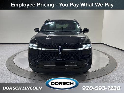 Infinite Black Metallic Clearcoat 2026 Lincoln Navigator Reserve