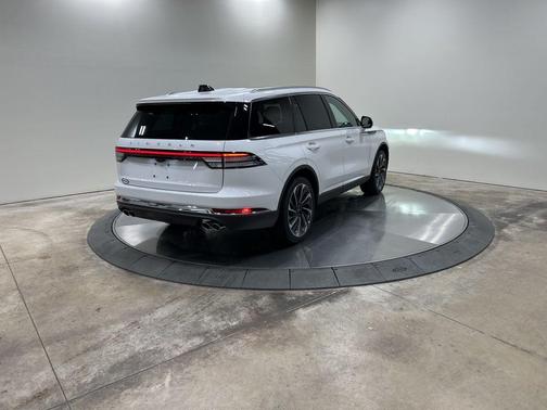 2025 Lincoln Aviator Reserve AWD