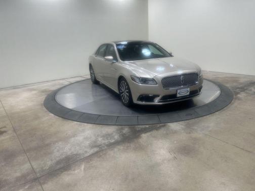 2017 Lincoln Continental Select