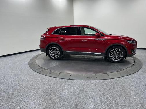 2020 Lincoln Nautilus Reserve