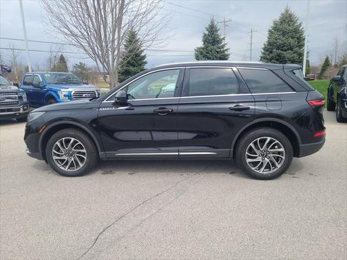 2022 Lincoln Corsair Standard