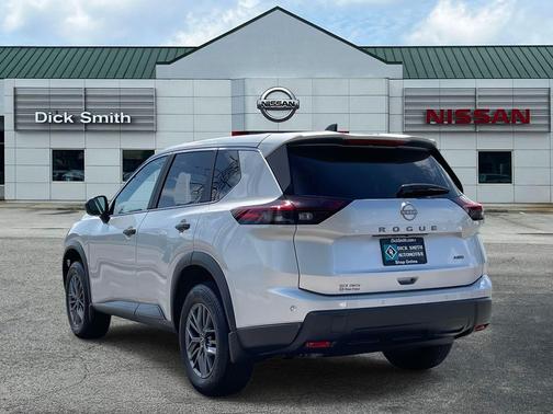 2025 Nissan Rogue S