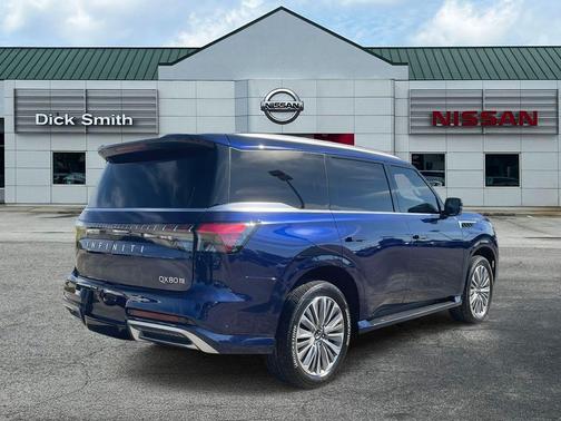 2025 INFINITI QX80 Luxe