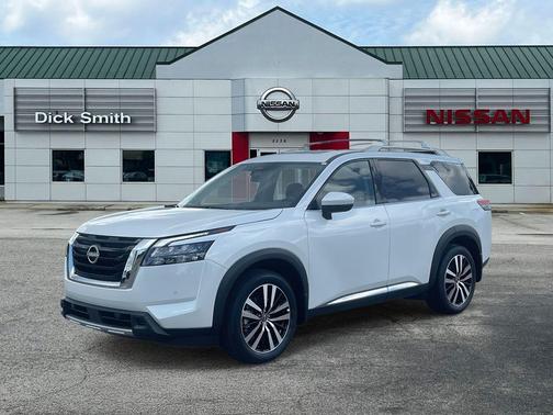 2025 Nissan Pathfinder Platinum