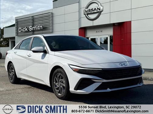 2024 Hyundai ELANTRA SEL