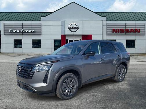 2026 Nissan Pathfinder S