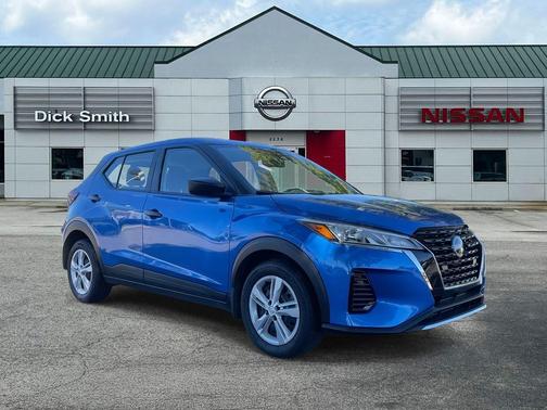 2025 Nissan Kicks Play S