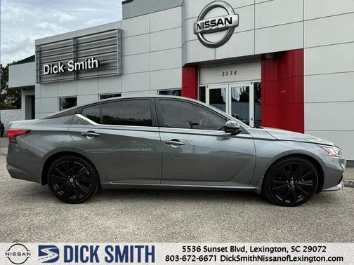2022 Nissan Altima 2.5 SR