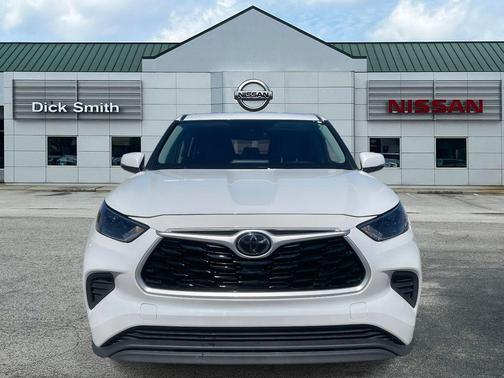 2022 Toyota Highlander L