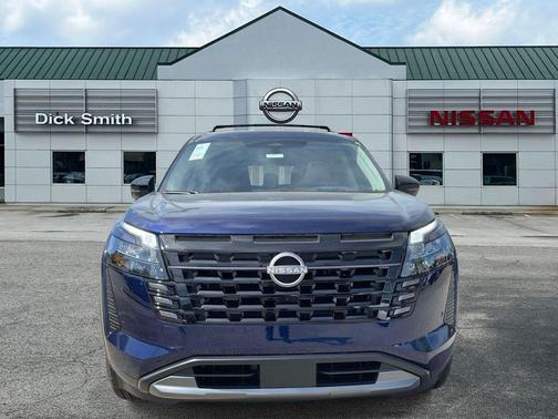 Deep Ocean Blue 2026 Nissan Pathfinder Platinum