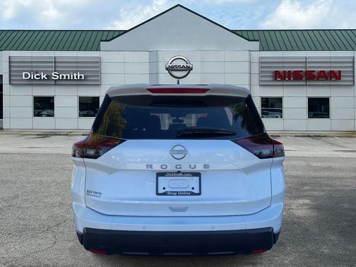 2025 Nissan Rogue S