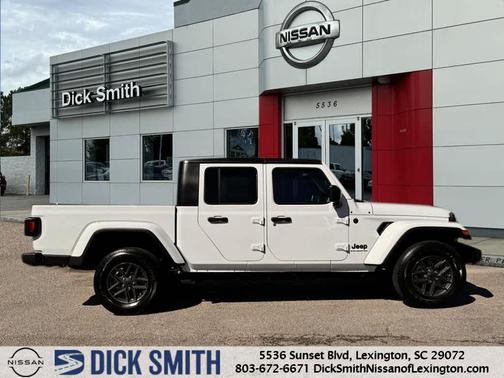 2024 Jeep Gladiator Sport