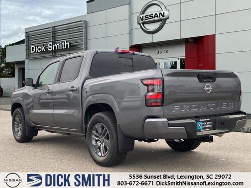 2025 Nissan Frontier SV