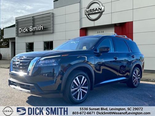 2025 Nissan Pathfinder Platinum