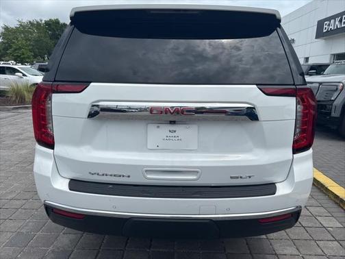 2023 GMC Yukon XL SLT