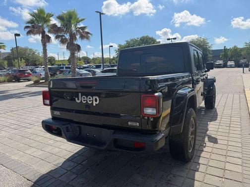 Black Clearcoat 2023 Jeep Gladiator Overland