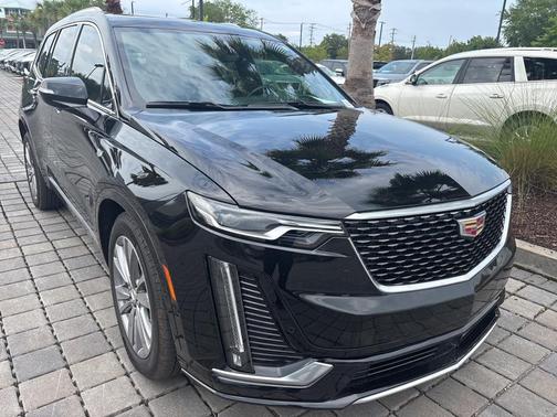 2024 Cadillac XT6 Premium Luxury FWD