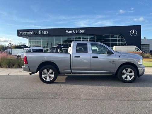 Billet Silver Metallic Clearcoat 2024 RAM 1500 Classic SLT