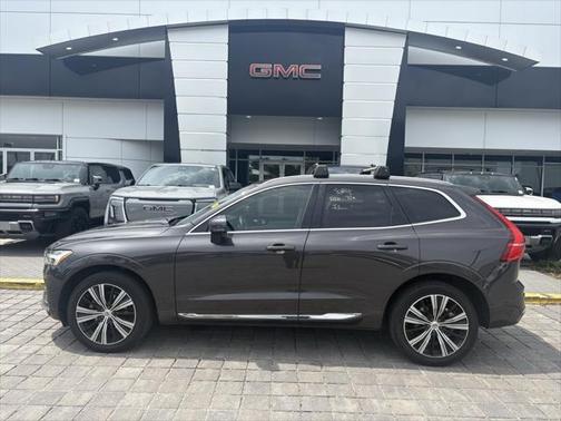 2022 Volvo XC60 B5 Inscription
