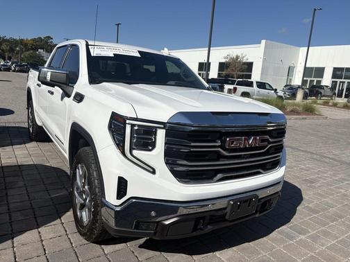 2022 GMC Sierra 1500 SLT