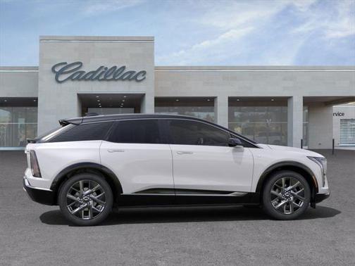 2025 Cadillac OPTIQ Luxury 1 AWD