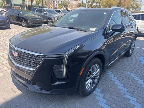 Stellar Black Metallic 2025 Cadillac XT4 Premium Luxury
