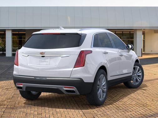 Crystal White Tricoat 2026 Cadillac XT5 Premium Luxury