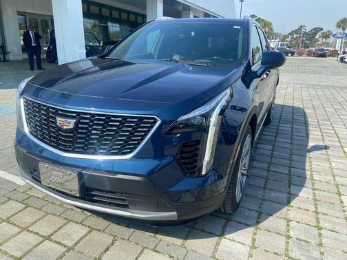 2019 Cadillac XT4 Premium Luxury