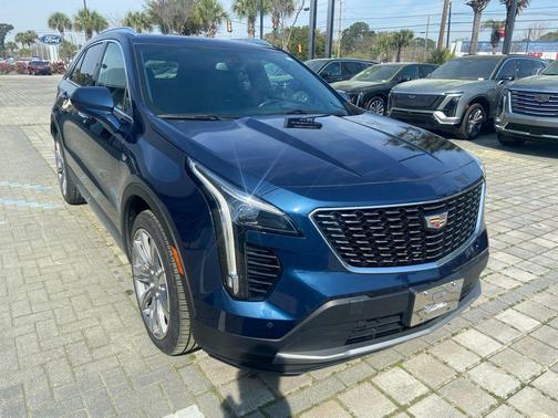 2019 Cadillac XT4 Premium Luxury