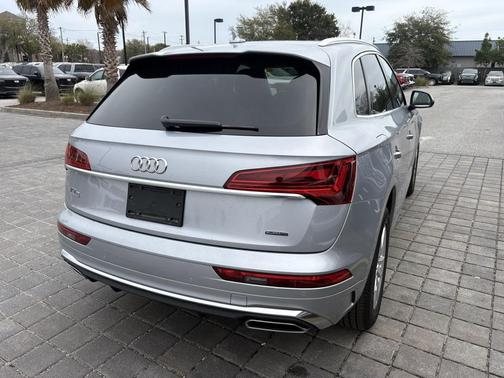 2024 Audi Q5 45 S line Premium