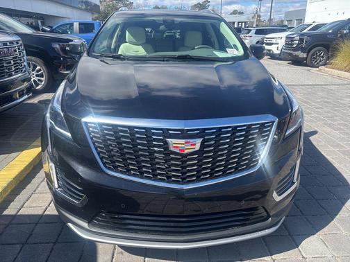 Stellar Black Metallic 2025 Cadillac XT5 Premium Luxury